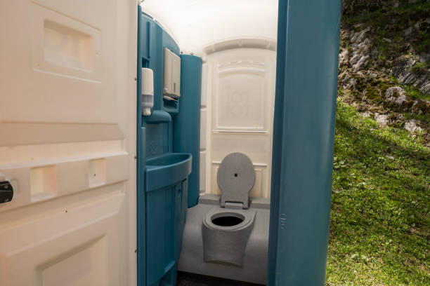 Best Portable restroom trailer rental  in Union City, CA